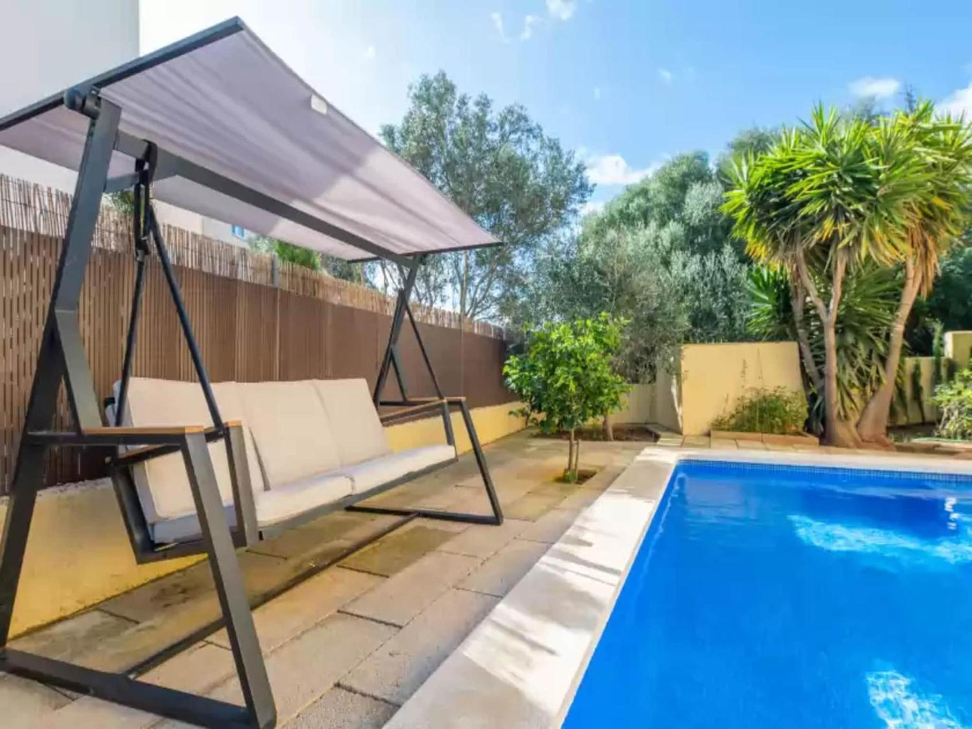 Villa Enchanting With Pool Near